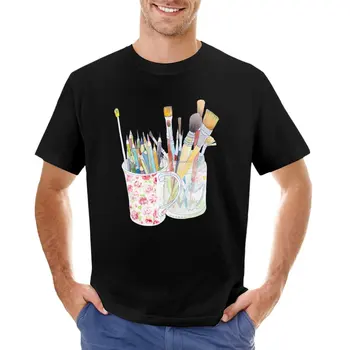 Художественные инструменты: карандаши и кисти, футболки, топы, футболки оверсайз, футболки для мальчиков, спортивные рубашки, мужские футболки