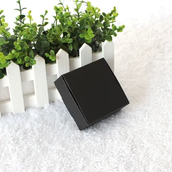 коробка конфет из черной крафт-бумаги 50шт, маленькая коробка для упаковки из черного картона, коробка для упаковки подарочного мыла ручной работы