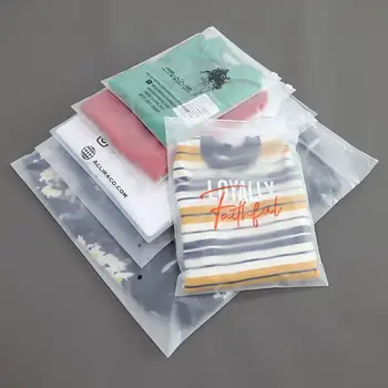 Прозрачные упаковочные пакеты с логотипом на заказ, матовые прозрачные пластиковые водонепроницаемые пакеты на молнии для упаковки одежды